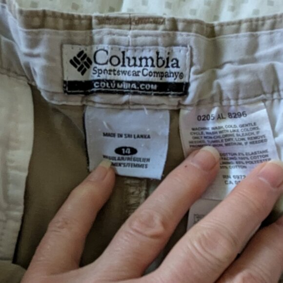 Columbia Sportswear cargo pants - Picture 3 of 7